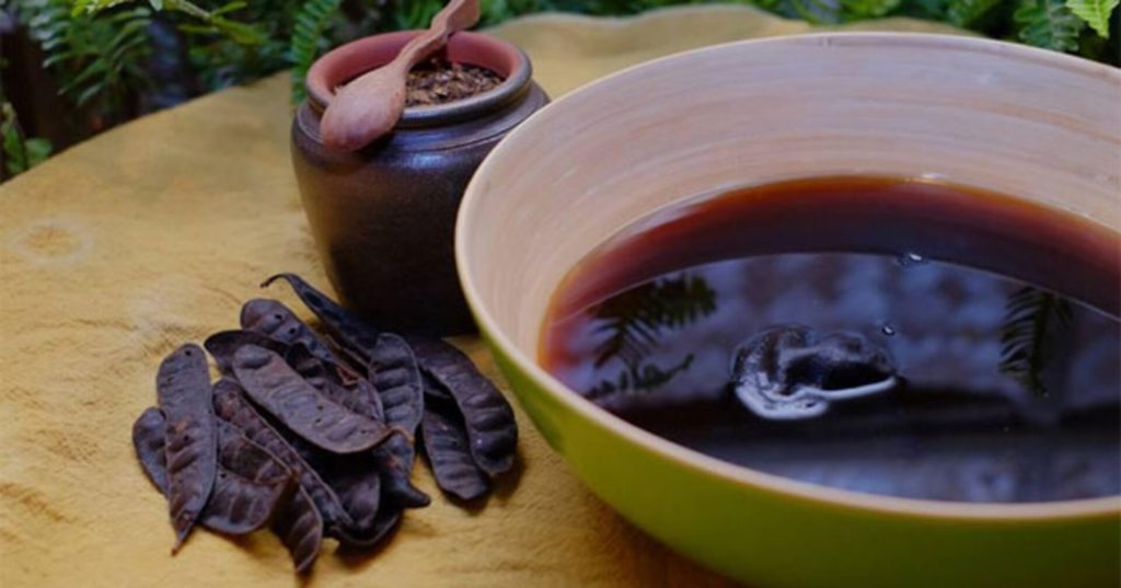 Sử dụng bồ kết để gội đầu